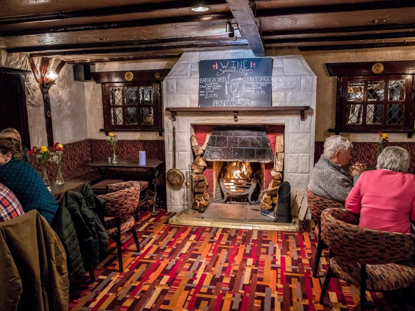Kincaid House Hotel Milton of Campsie Bagian luar foto